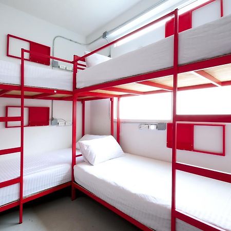 Jellybean Ezy Hostel Sathorn Bangkok Buitenkant foto