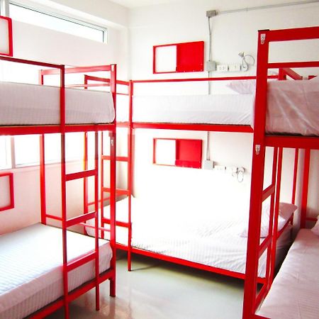 Jellybean Ezy Hostel Sathorn Bangkok Buitenkant foto