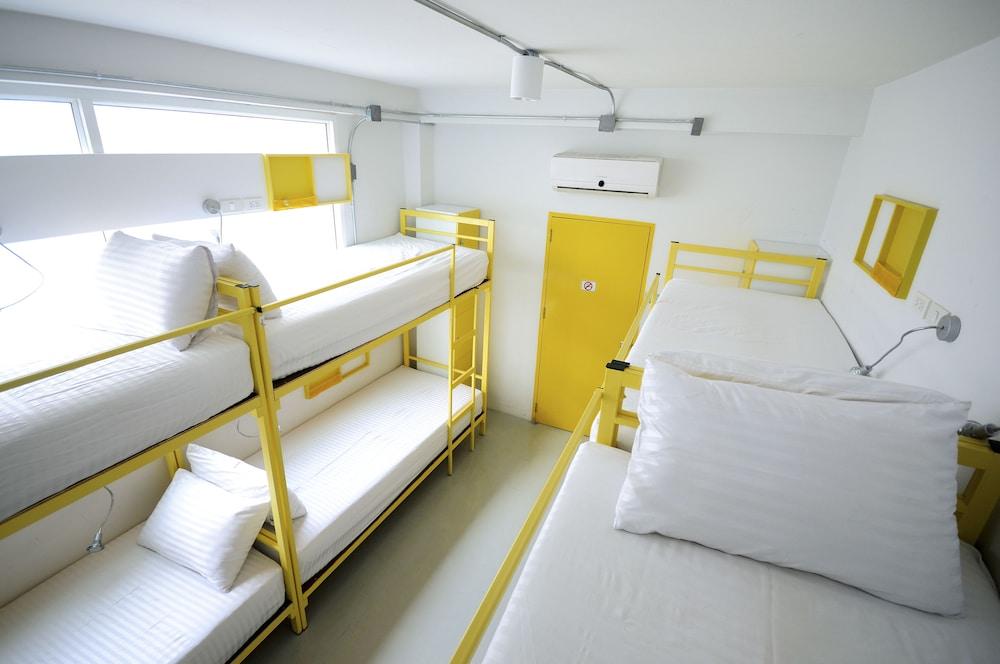 Jellybean Ezy Hostel Sathorn Bangkok Buitenkant foto