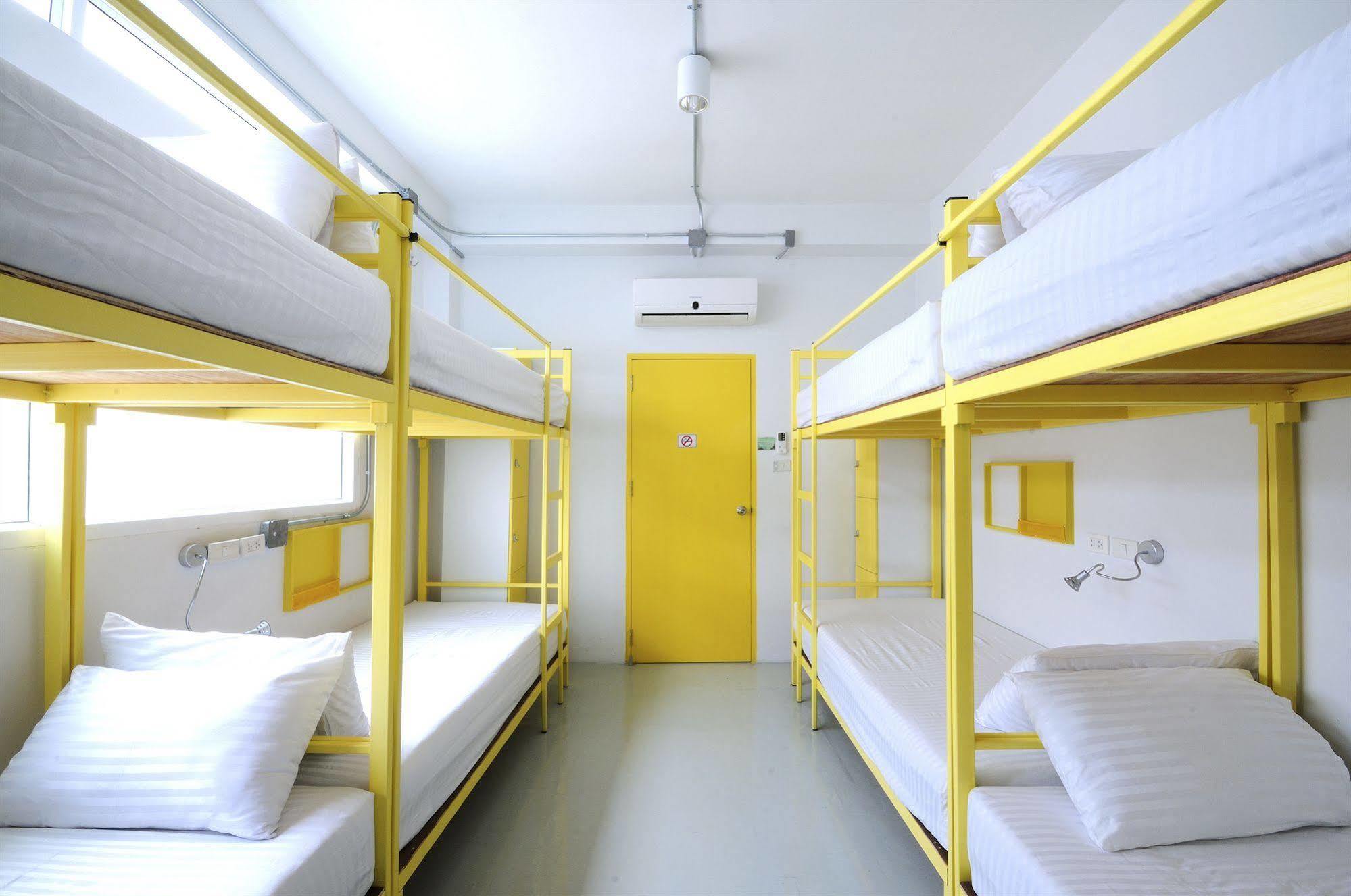 Jellybean Ezy Hostel Sathorn Bangkok Buitenkant foto