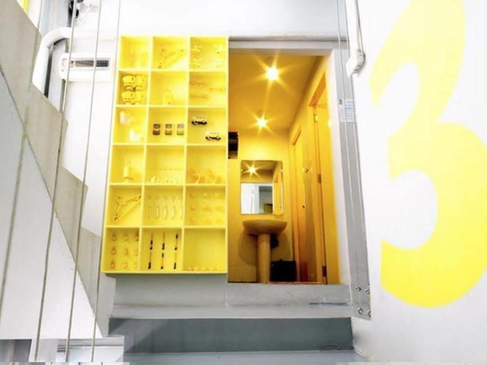 Jellybean Ezy Hostel Sathorn Bangkok Buitenkant foto