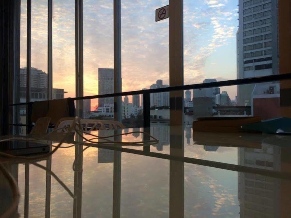 Jellybean Ezy Hostel Sathorn Bangkok Buitenkant foto