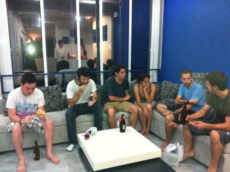 Jellybean Ezy Hostel Sathorn Bangkok Buitenkant foto